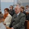 Uczestnicy jubileuszowego spotkania Klubu Inteligencji Katolickiej w sanktuarium św. Antoniego w Ratowie