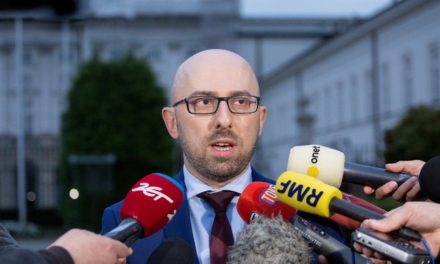 Łapiński: Michał Królikowski nie pisał projektów ustaw o KRS i SN