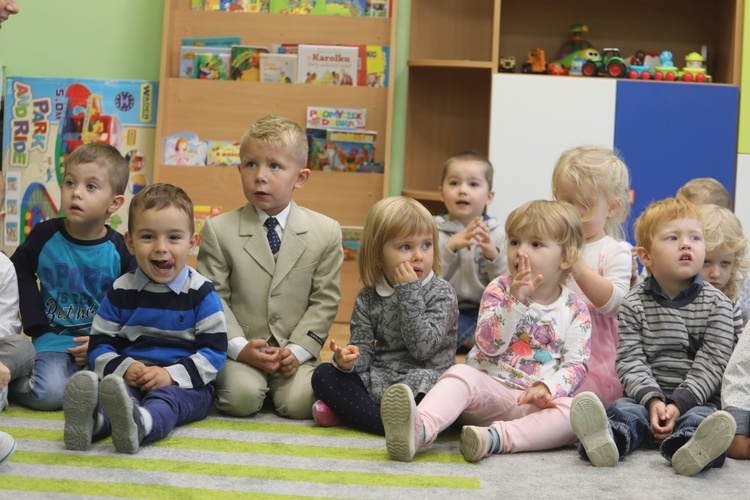 Poświęcenie Przedszkola Parafialnego im. św. Jana Pawła II w Andrychowie