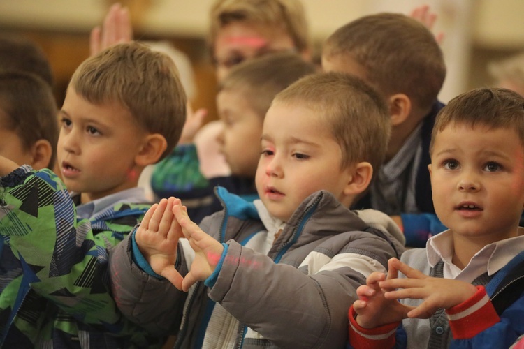 Poświęcenie Przedszkola Parafialnego im. św. Jana Pawła II w Andrychowie