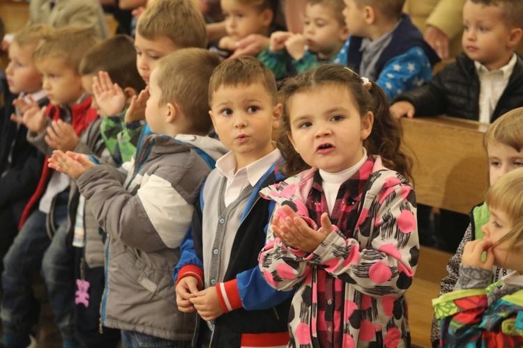 Poświęcenie Przedszkola Parafialnego im. św. Jana Pawła II w Andrychowie