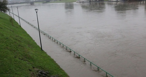 Pogotowia przeciwpowodziowe na południu Polski