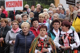 W Domaniewicach odbyła się XIII PIelgrzymka Kół Żywego Różańca