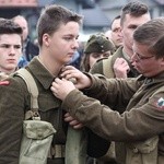 "Pola Chwały": Msza św. i parada wojskowa