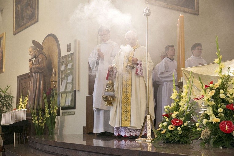 Nowe sanktuarium św. o. Pio na Gocławiu