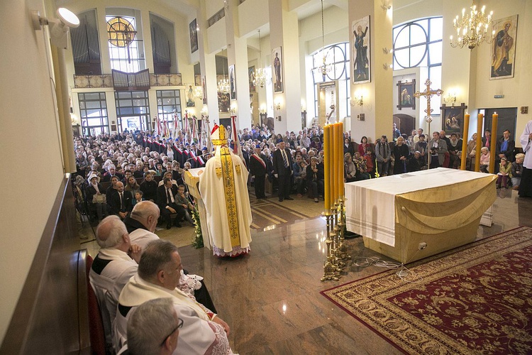 Nowe sanktuarium św. o. Pio na Gocławiu