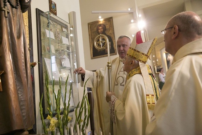 Nowe sanktuarium św. o. Pio na Gocławiu