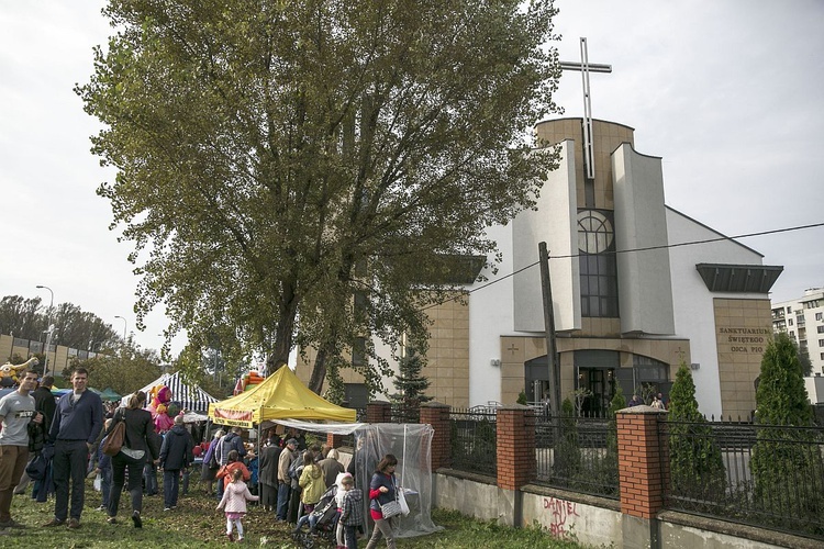 Nowe sanktuarium św. o. Pio na Gocławiu