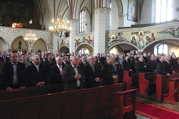 ▲	Kościół widzi, że brakuje stałej formacji dorosłych. Nowa szkoła to element zmiany tej rzeczywistości.