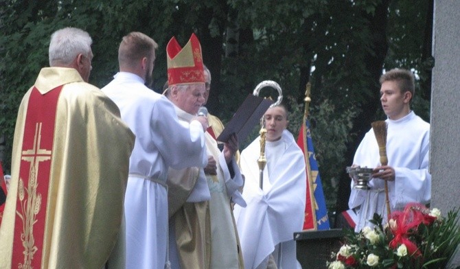 Poświęcenia dokonał bp senior Tadeusz Rakoczy