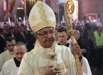 Abp Głódź zachęca do udziału w akcji Różaniec do Granic