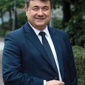 Grzegorz Tobiszowski pochodzi z Rudy Śląskiej. 1 grudnia 2015 r. został sekretarzem stanu w Ministerstwie Energii, a 23 marca 2016 r. – pełnomocnikiem rządu ds. restrukturyzacji górnictwa.