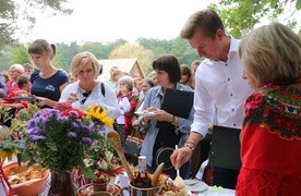 Jury oceniającemu potrawy z ziemniaków przewodniczyć będzie Karol Okrasa