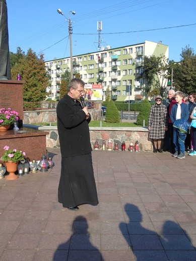 Gostynin. Koronka na ulicach miasta