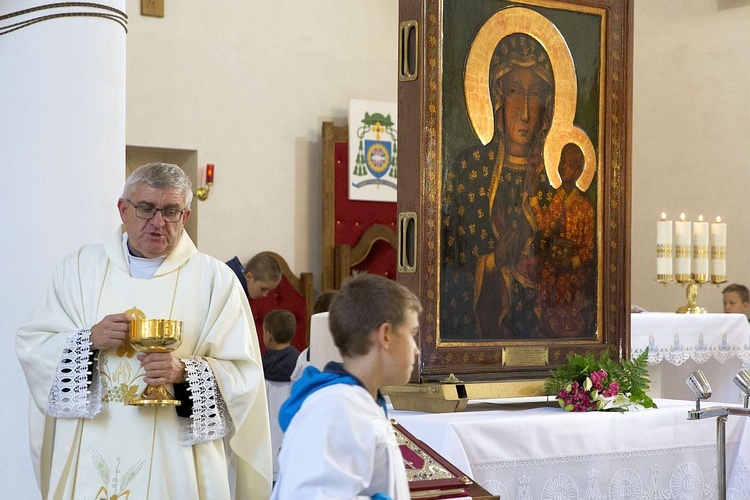 Maryja pozostaje w Miąsem. Chce odwiedzić każdą rodzinę