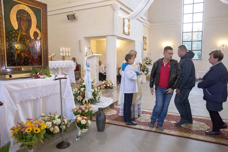 Maryja pozostaje w Miąsem. Chce odwiedzić każdą rodzinę