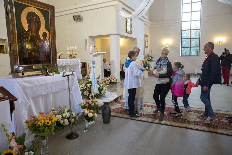 Maryja pozostaje w Miąsem. Chce odwiedzić każdą rodzinę