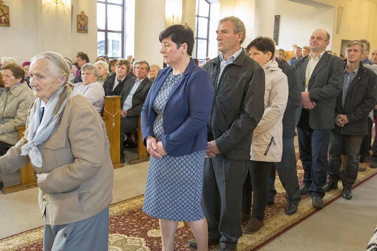 Maryja pozostaje w Miąsem. Chce odwiedzić każdą rodzinę
