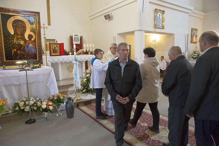 Maryja pozostaje w Miąsem. Chce odwiedzić każdą rodzinę