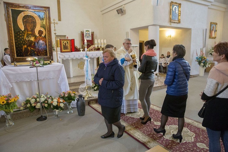 Maryja pozostaje w Miąsem. Chce odwiedzić każdą rodzinę