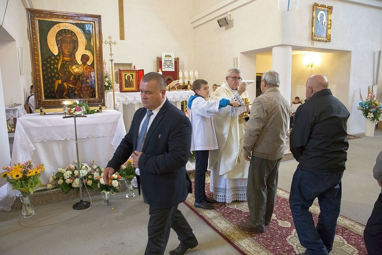 Maryja pozostaje w Miąsem. Chce odwiedzić każdą rodzinę