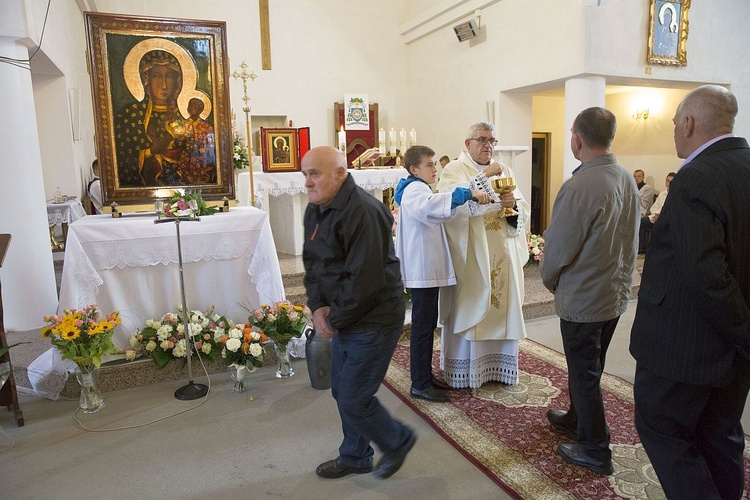 Maryja pozostaje w Miąsem. Chce odwiedzić każdą rodzinę