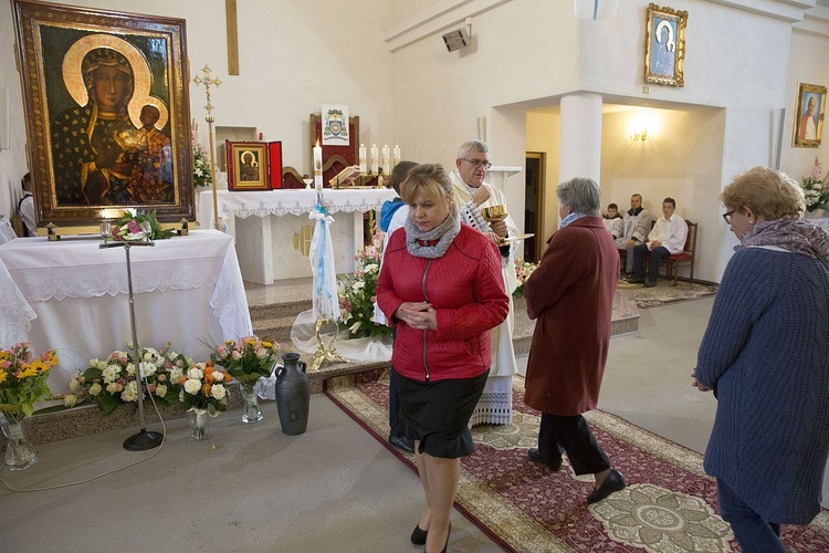 Maryja pozostaje w Miąsem. Chce odwiedzić każdą rodzinę