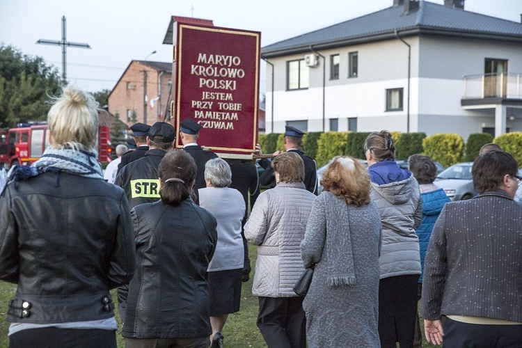 Maryja pozostaje w Miąsem. Chce odwiedzić każdą rodzinę