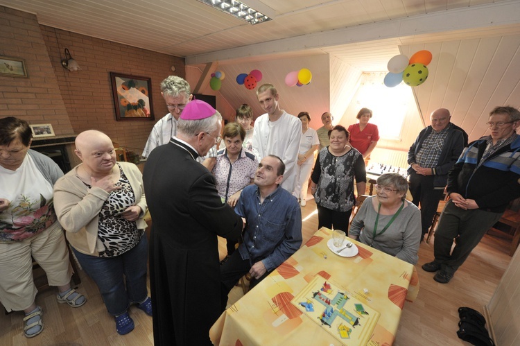 Odwiedziny abp. Marka Jędraszewskiego w Ośrodku Caritas w Zatorze