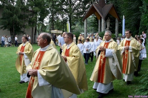 Złoty jubileusz kapłaństwa ks. Eugeniusza Nycza w Porąbce