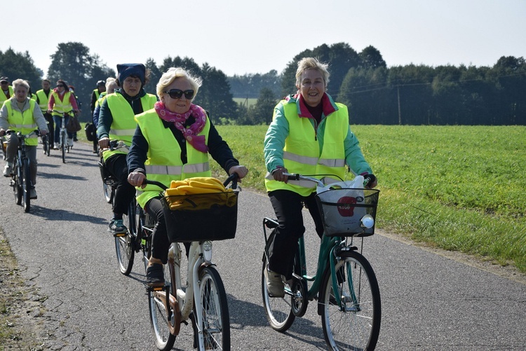 Rowerowa pielgrzymka do Domaniewic