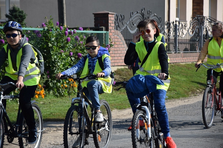 Rowerowa pielgrzymka do Domaniewic