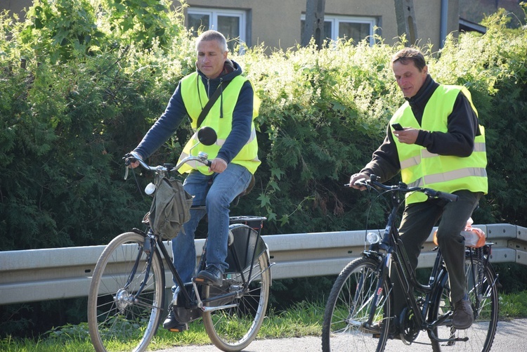 Rowerowa pielgrzymka do Domaniewic