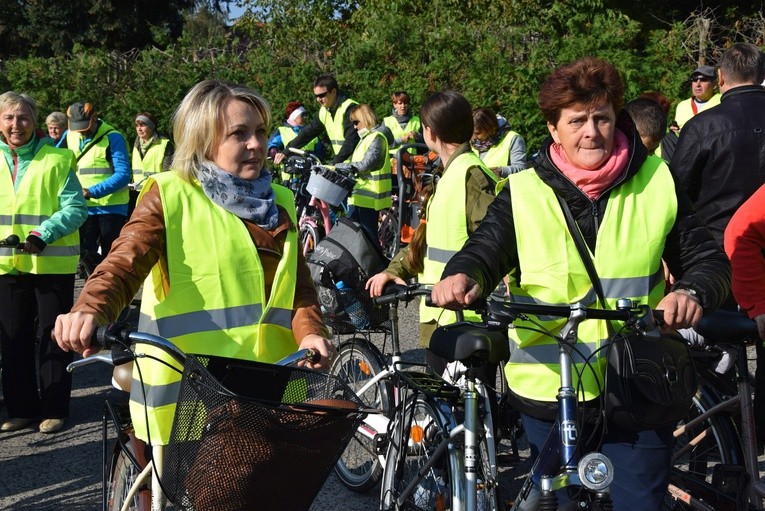 Rowerowa pielgrzymka do Domaniewic