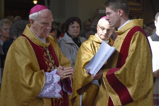 Koronacja fresku Matki Miłosierdzia w Dzierżoniowie