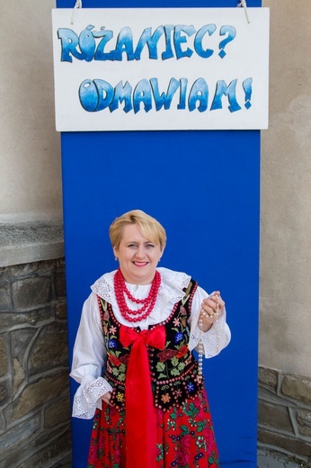 Różaniec z młodymi w Łącku