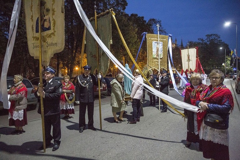 Maryjo, spraw żeby wszystko było... Dobre