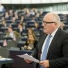 Timmermans: Praworządność wymaga czasem użycia siły