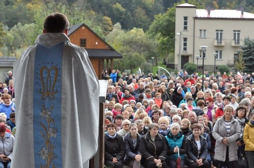 Piwniczna - "Różaniec do granic"