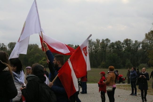 Różaniec do granic w Świerżach