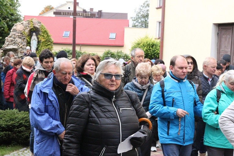 Różaniec do Granic