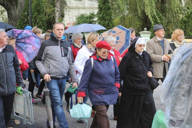 Różaniec do Granic - w Zebrzydowicach