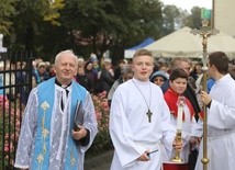 - Mamy szczególne powody, by Różaniec odmówić na granicznym dworcu kolejowym - tłumaczy ks. kan. Marian Brańka