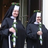 Cieszyńskie elżbietanki jubilatki z biskupem