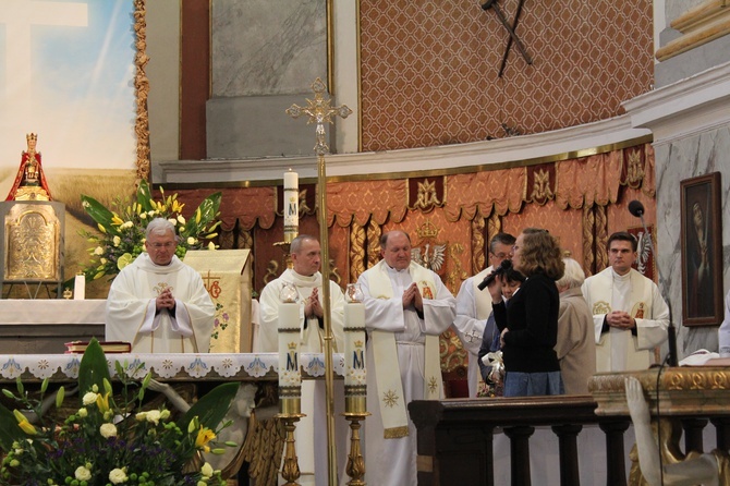 Pielgrzymka, różaniec i córka świętej