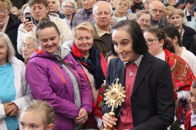 Pielgrzymka, różaniec i córka świętej