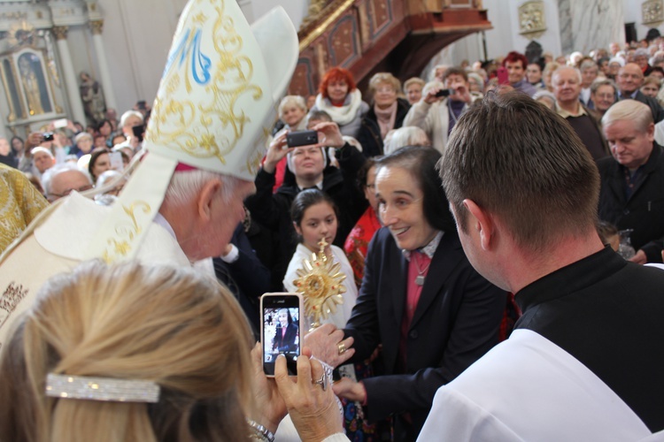 Pielgrzymka, różaniec i córka świętej