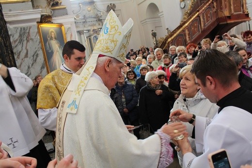 Pielgrzymka, różaniec i córka świętej