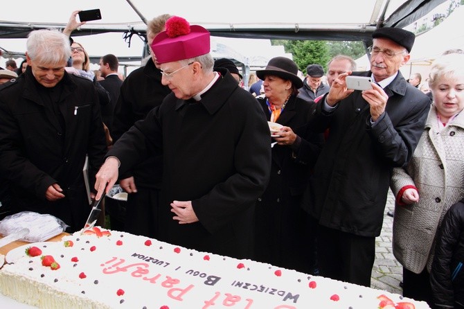 25 lat parafii MB Różańcowej w Krakowie-Piaskach Nowych