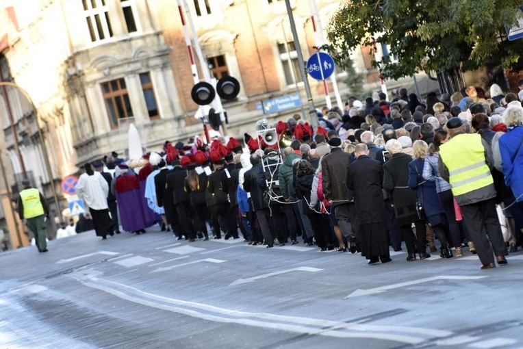 Ostatnia procesja fatimska z parafii pw. św. Andrzeja Boboli